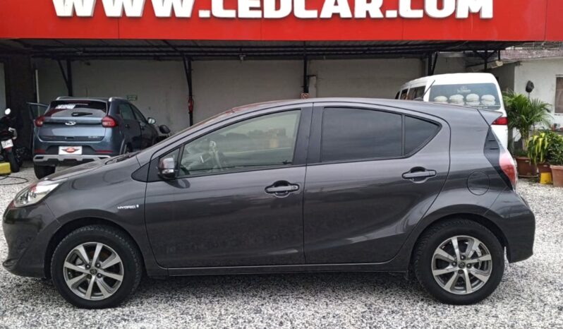 TOYOTA PRIUS C SPORT 2020 T/A full