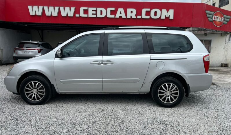Kia Carnival 2013 full