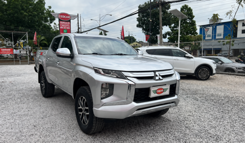 Mitsubishi L200 doble cabina 2021 full