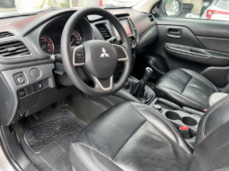 Mitsubishi L200 doble cabina 2021 full