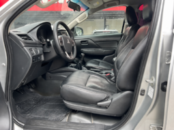 Mitsubishi L200 doble cabina 2021 full