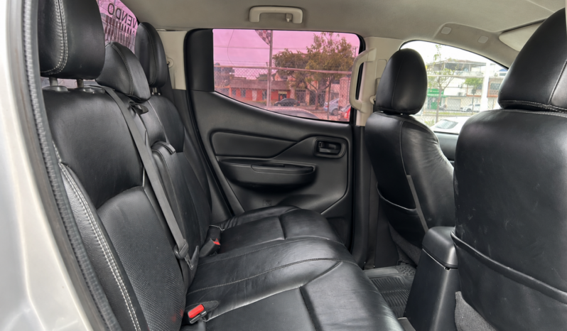 Mitsubishi L200 doble cabina 2021 full
