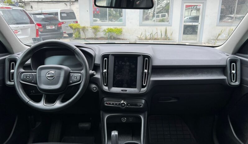 Volvo XC40 full