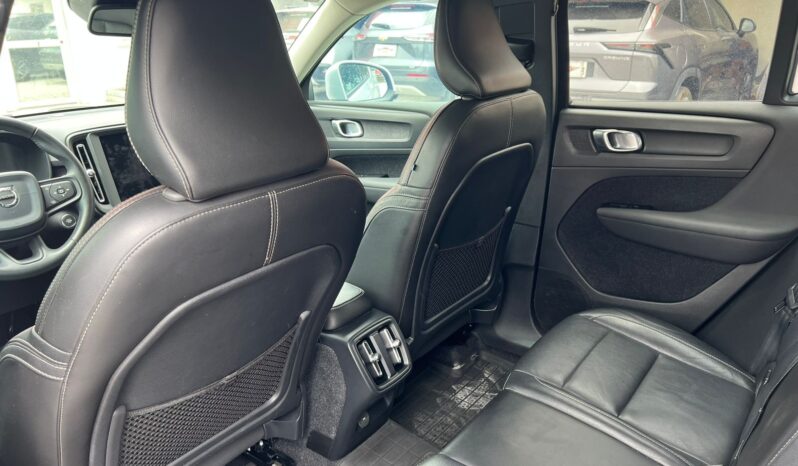 Volvo XC40 full