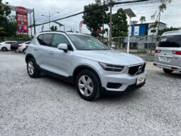 Volvo XC40 full