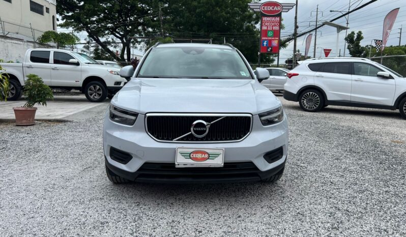Volvo XC40 full